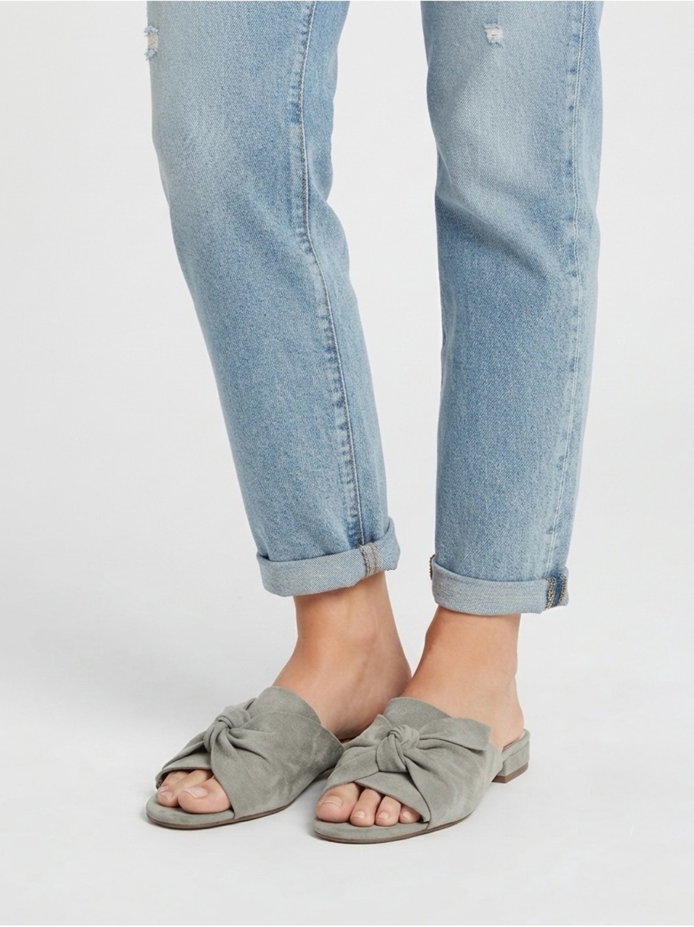 [Kenneth Cole] Gray Suede Slip On Sandal